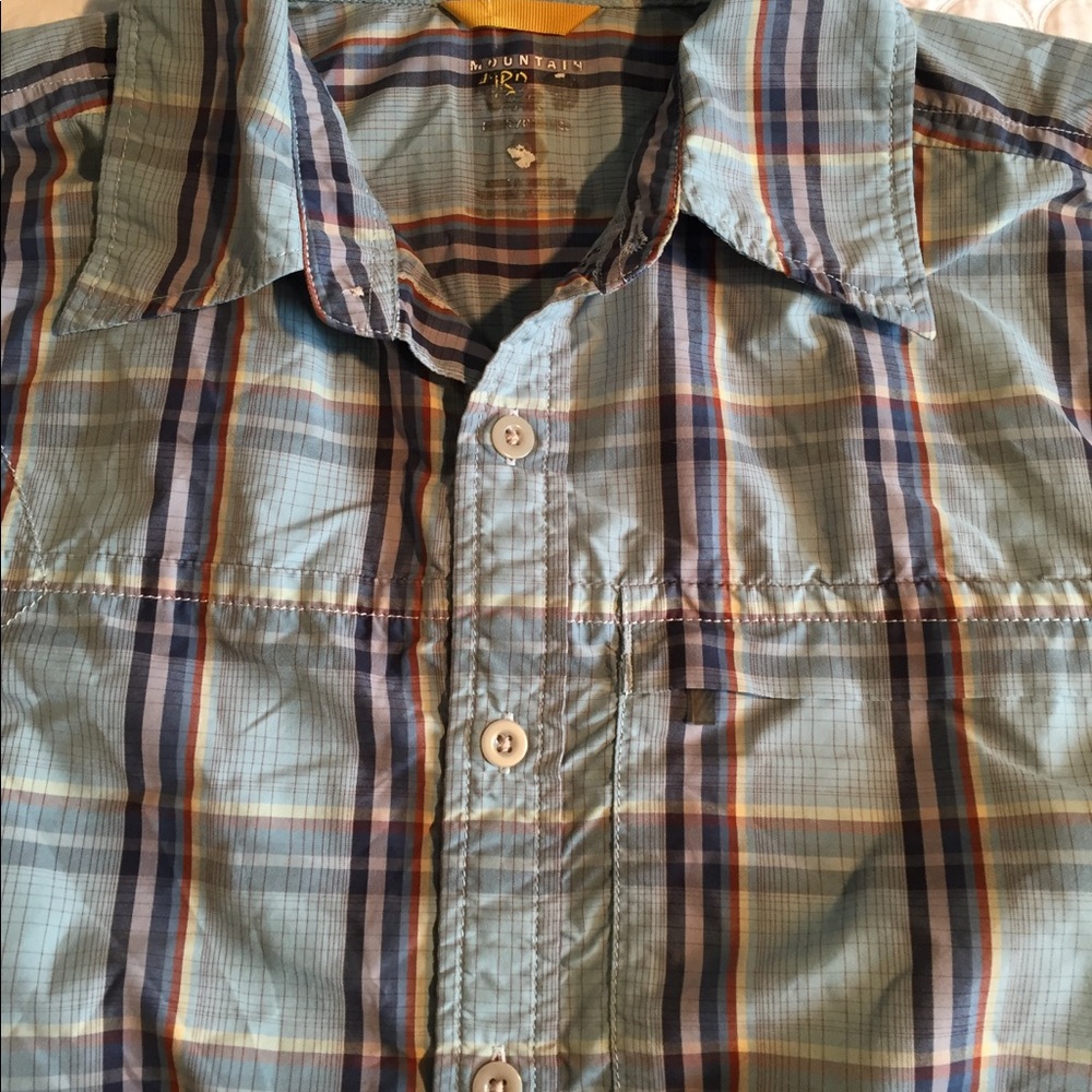 MOUNTAIN HARDWARE SHIRT. VINTAGE. RARE.